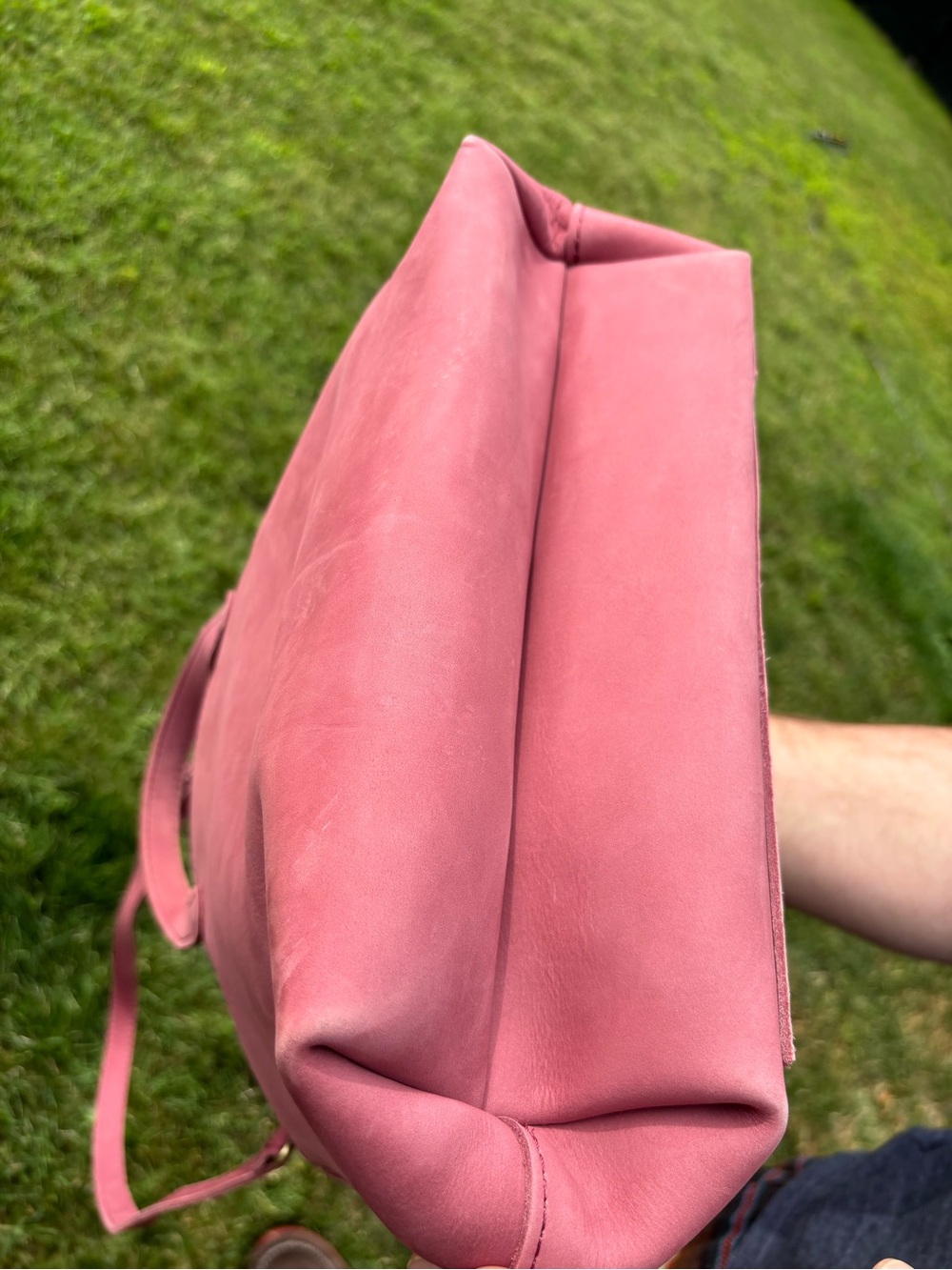 Portland Leather medium crossbody tote in foxglove - Picture 4 of 7